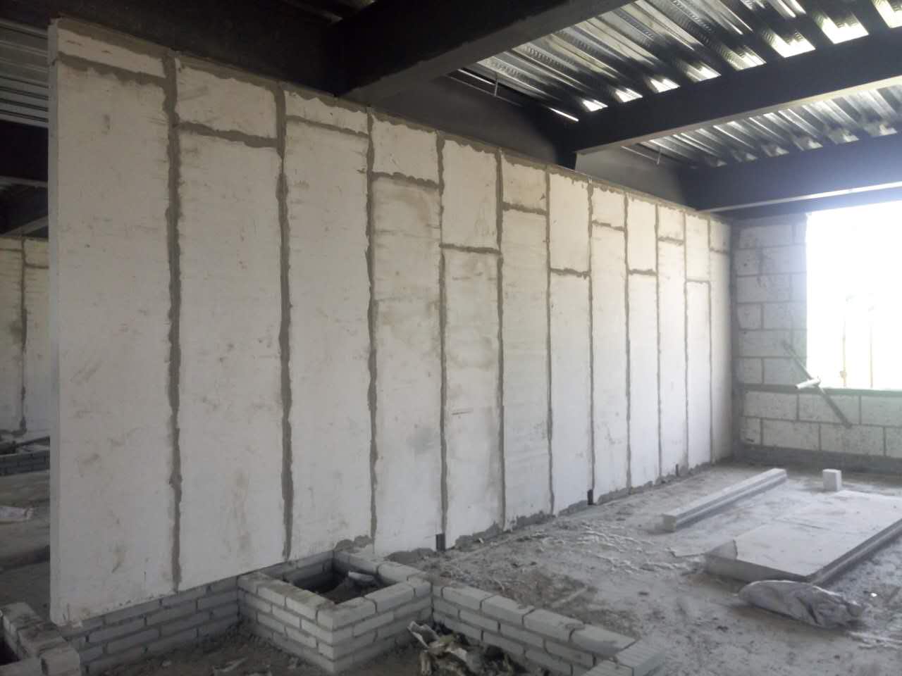 輕質復合墻板廠家如果使用含石棉的硅酸鈣板會帶來什么后果？